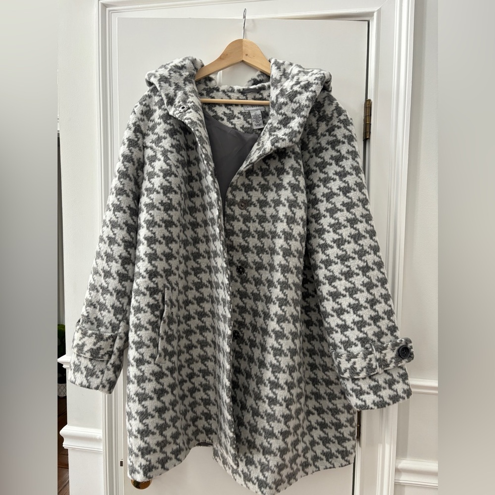 Catherine’s 3X Houndstooth Lined Winter Coat